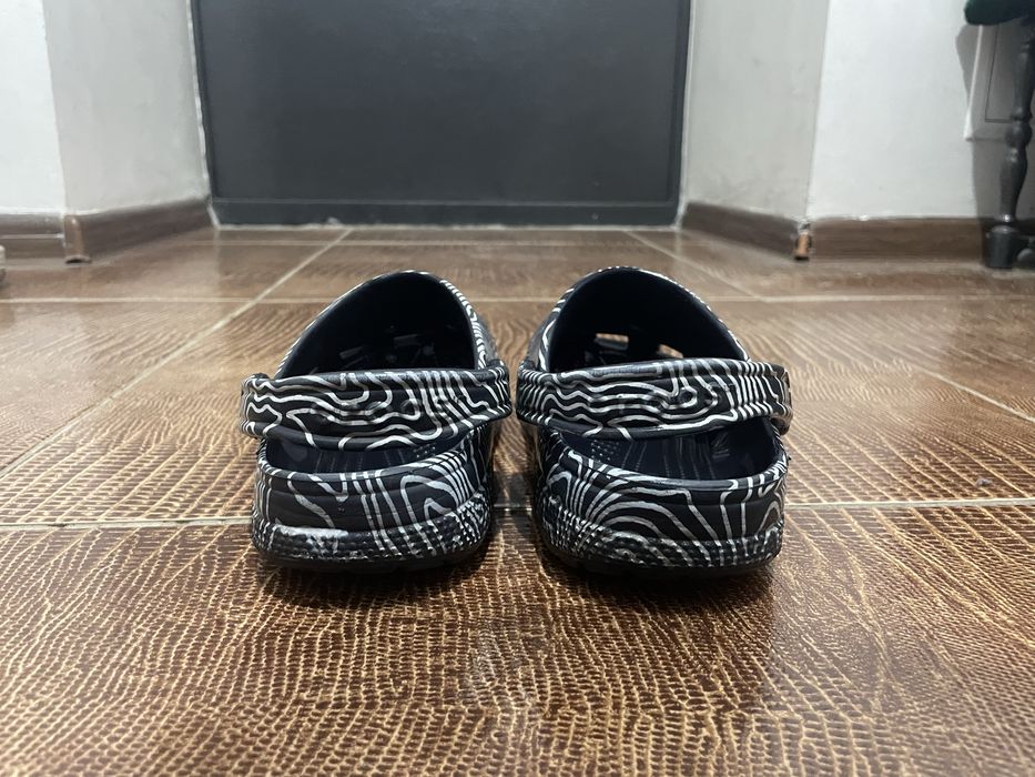 Продам Crocs оригинал