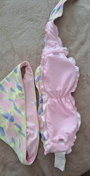 Бански половинки и цял