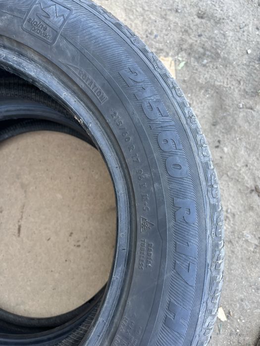 Продам шины r17 215/60