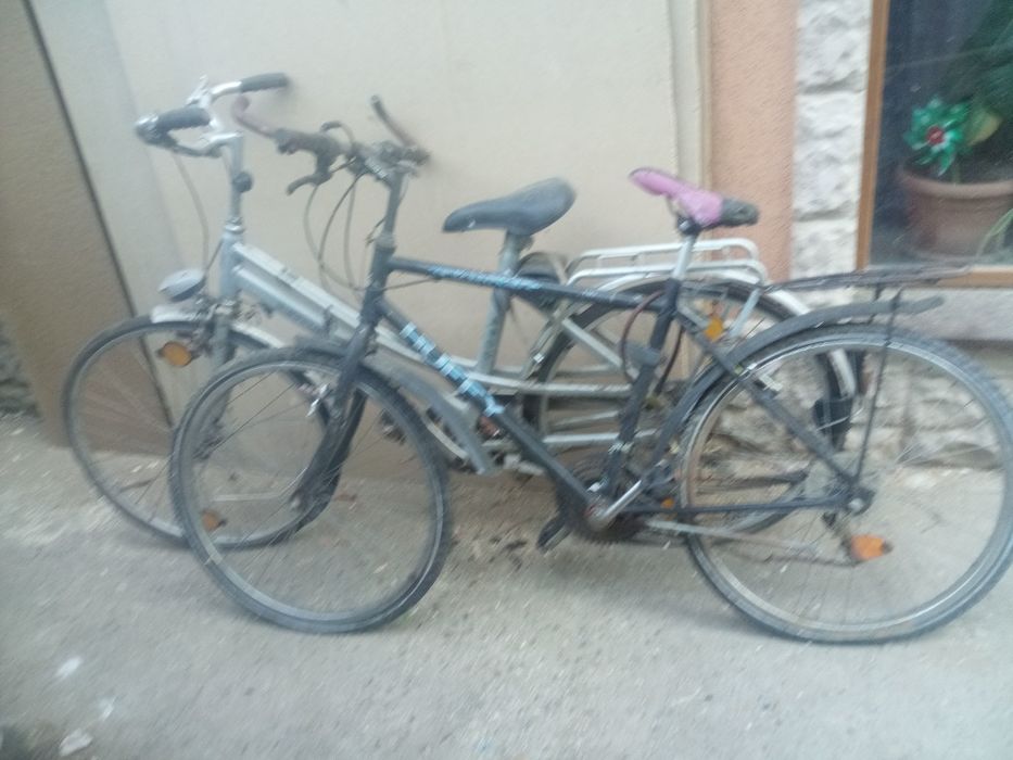Vând 2 biciclete