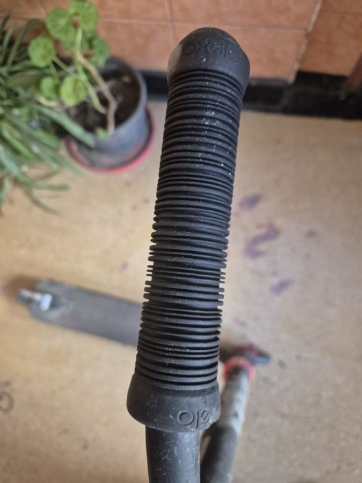 Trotineta freestyle MF 1.8, negru rosu ,copii