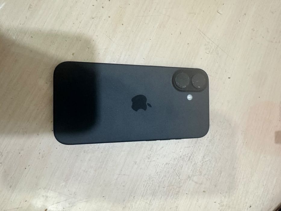 Iphone 16 в отличном состояний