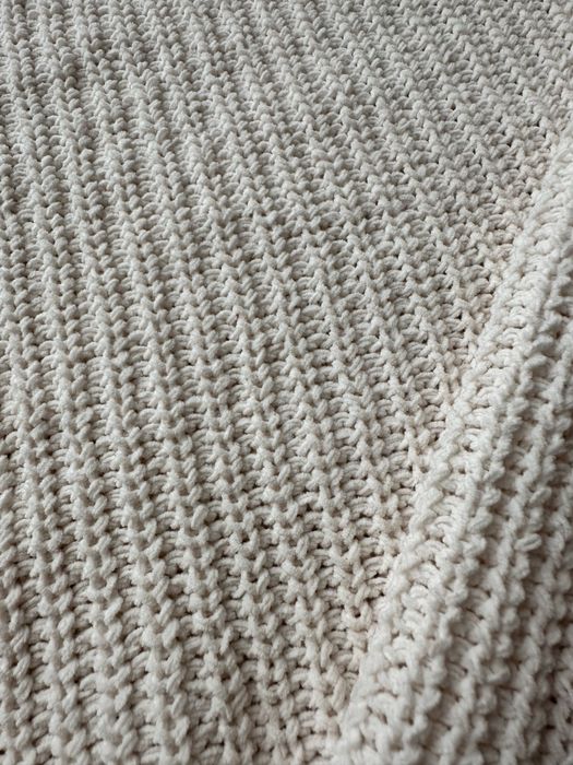 Запазен плетен бял пуловер с дълъг ръкав – 11–12 г. / увеличен