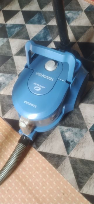 Продам пылесос Самсунг