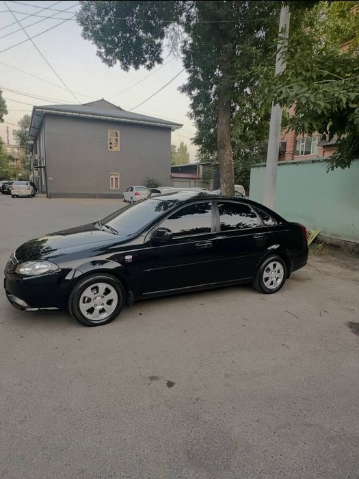 Жентра. gentra автомашина