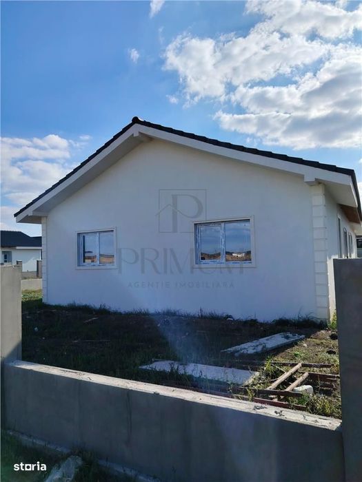 Duplex toate utilitatile - iluminat stradal - doua fronturi - pret de