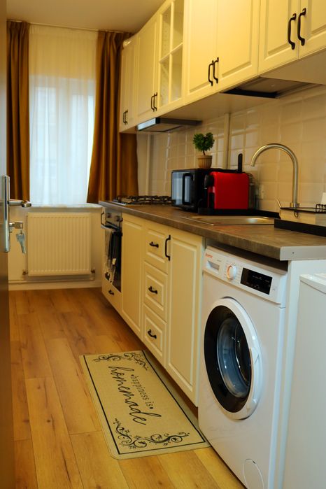 Inchiriez garsoniera Trivale