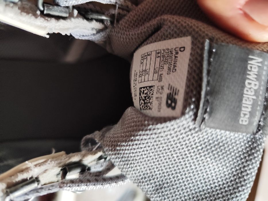 Vând sneakerși New Balance