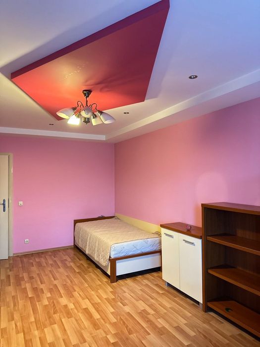 Дава се под наем Четиристаен апартамент в Добрич, Център - 140 кв.м за 298.86 € - Снимка #8