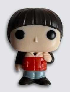 Фигурки от серията Kinder JOY - Stranger things