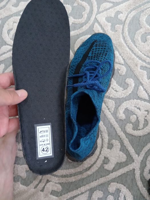 Новые кроссовки