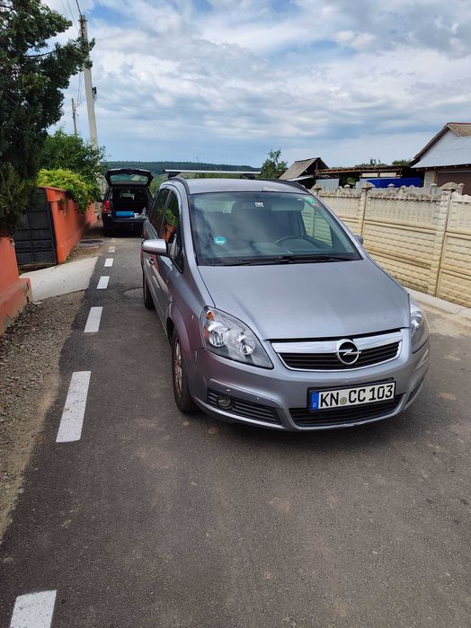 Vând Opel Zafira in stare buna 1.9 Tdci ,Ambreiaj nou, distribuție noua , km ne modificați