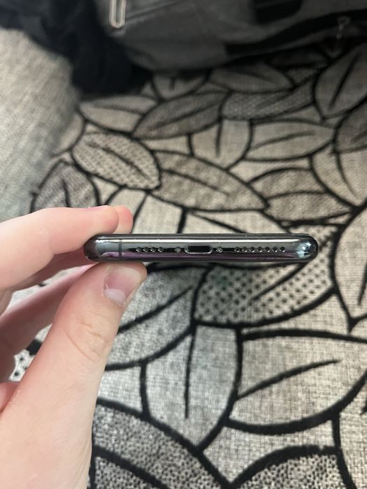 Iphone 11 pro max 64gb обмен с моей доплатой