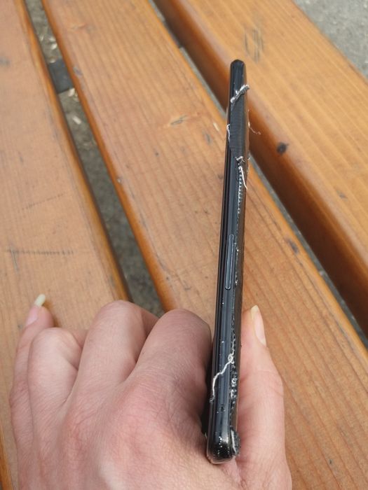 Oneplus 6 cu mici defecte dar perfect functional