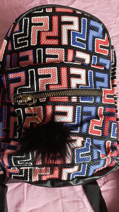 Нова дамска чанта