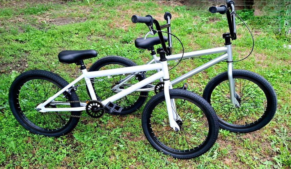 Велосипед BMX tourfun(в подарок 4 пеги и наклейки)