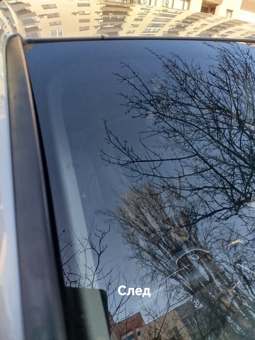 Лепене на спукани автостъкла град Пловдив