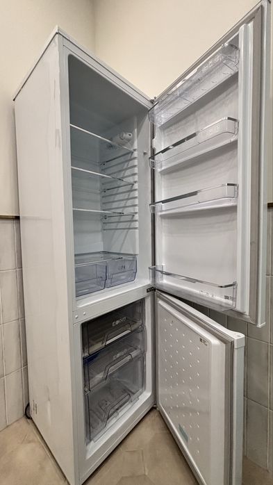 Холодельник Maunfeld