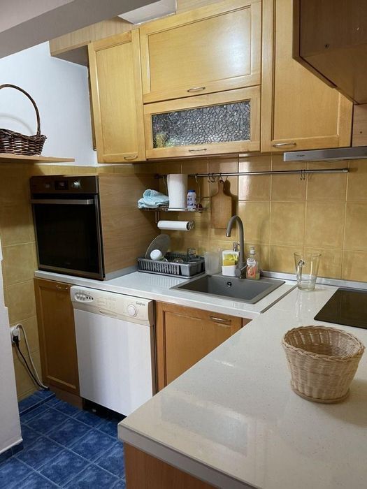 Тристаен апартамент под наем в ж.к. Младост 1, 2220663