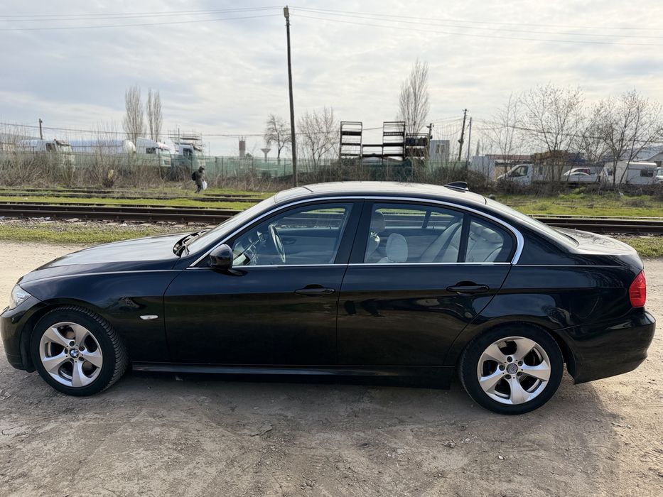 Capota faruri aripa trager usa bmw e90 e91 lci