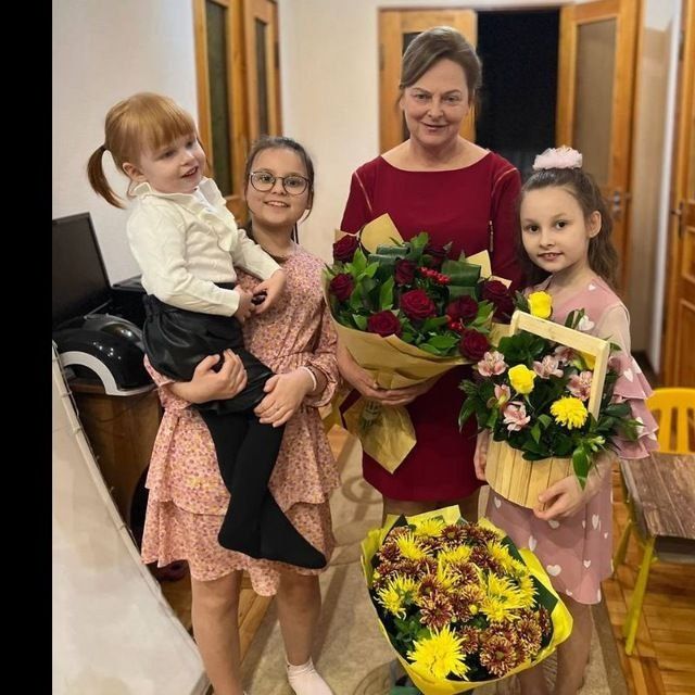 Бордовое вечернее платье  на девушку 50+