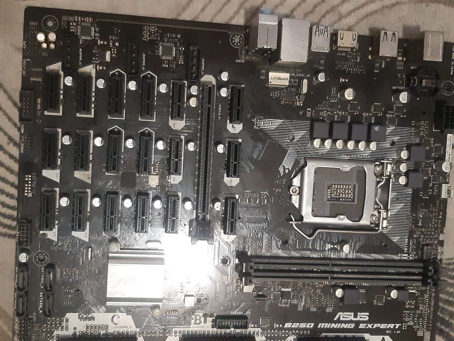 Placi de baza asus  netestate