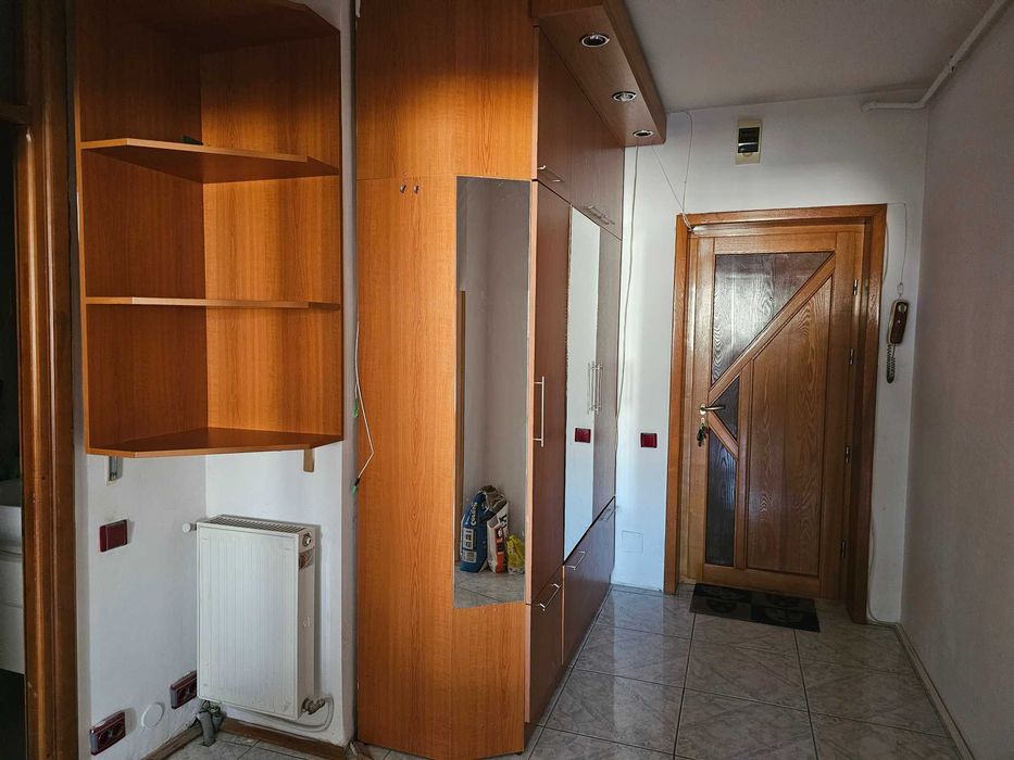Inchiriez apartament cu o camera