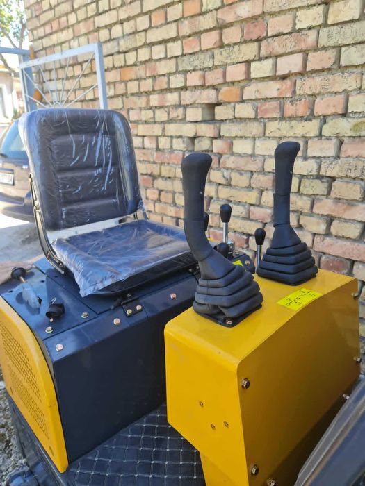 Багер YT1.2 с кофа и гребло