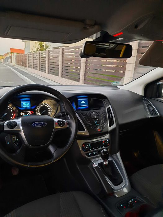 Ford focus 1.0 ecobust Titanium.