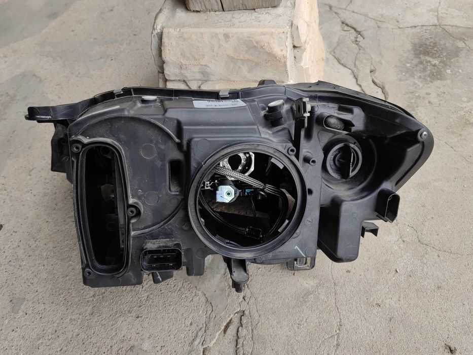 Фар BMW X3 F25 X4 F26 Xenon десен / Фар БМВ Х3 Ф25 Х4 Ф26 / Фар BMW F25 F26 Оригинален