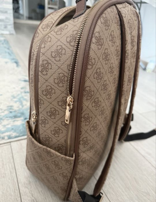 Rucsac / Ghiozdan - Guess