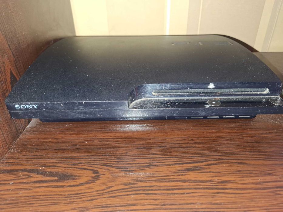 Playstation 3 плюс 3джойстика и 12игри