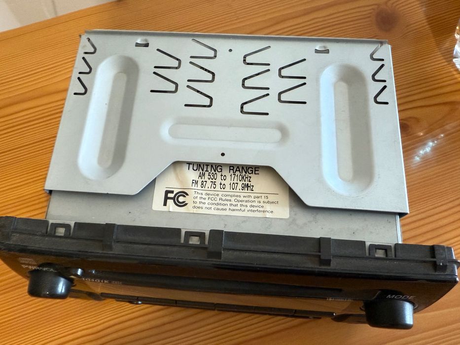 Штатная магнитола на Камри 30