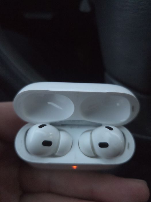 Айрподс 3.           .