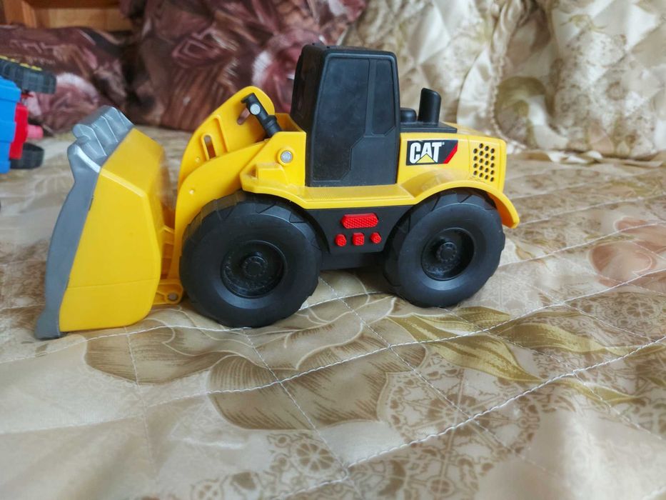 Детско колички и камиони