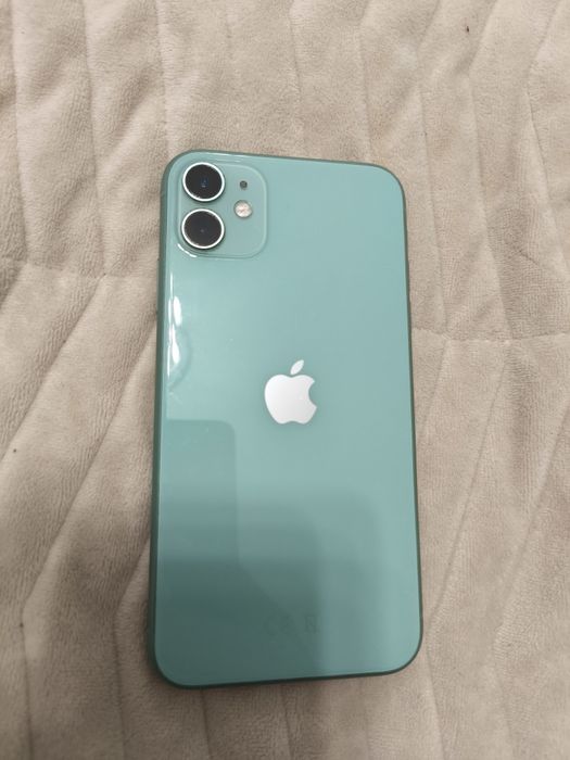iPhone 11. 64г..