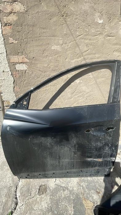 Hundai Tucson  передний дверь правая