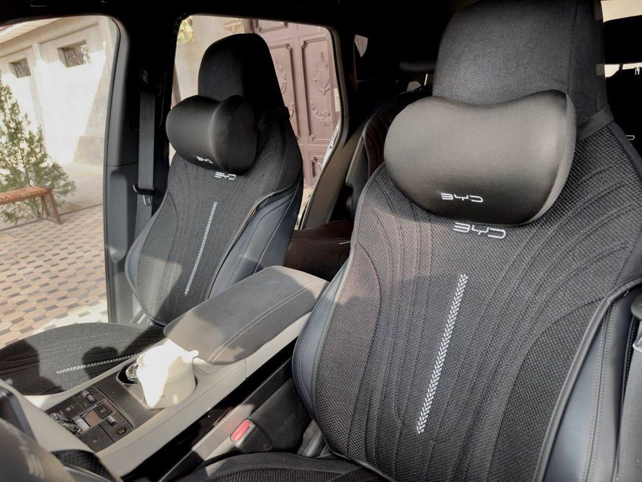 Подголовник подушка для BYD