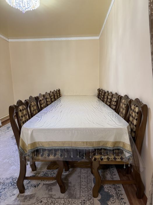 Стол со стульями 200 тыс