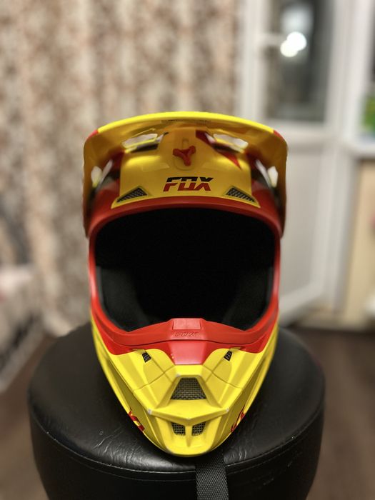 Шлем Fox Racing V1 Mako