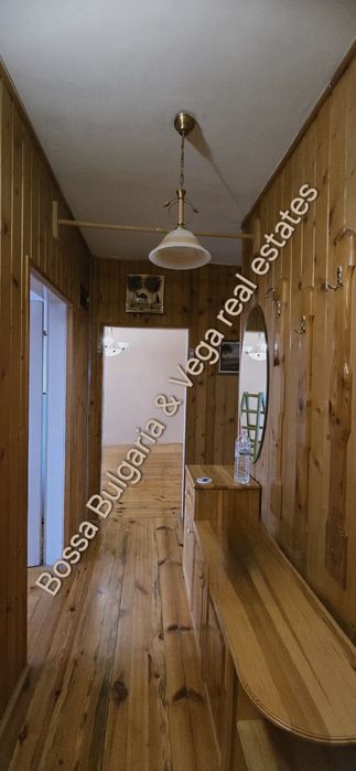 Продава се Тристаен апартамент в Горна Оряховица - 75 кв.м за 1156 €/кв.м - Снимка #9