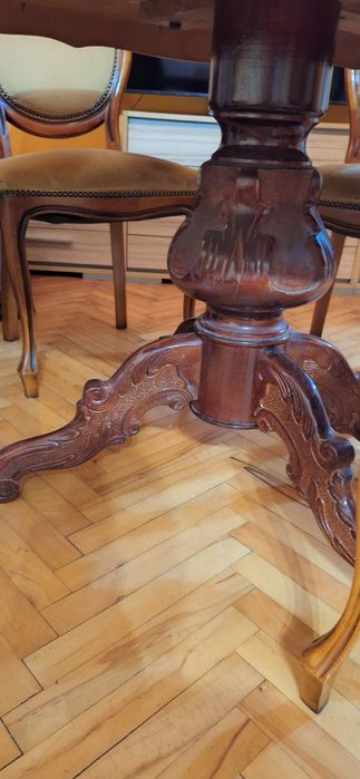 Маса и четири стола