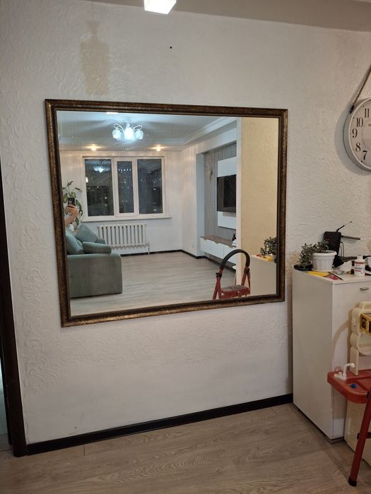 Продам большое зеркало
