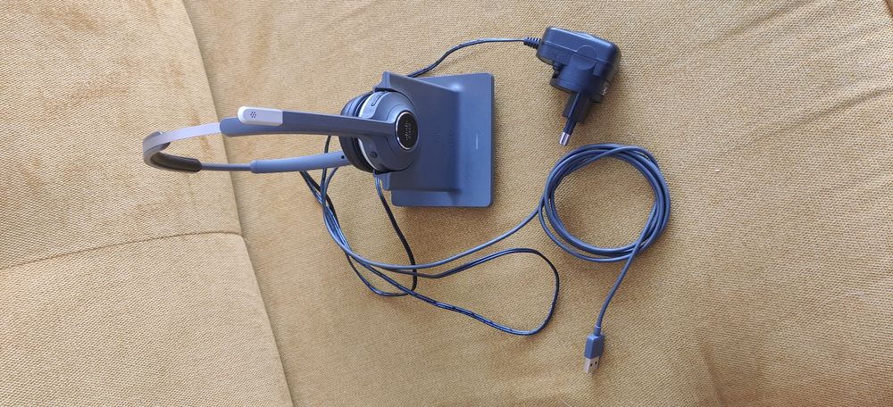 Vand sau schimb Casti Cisco Wireless Dual Headset CP-HS-WL-561-S-EU