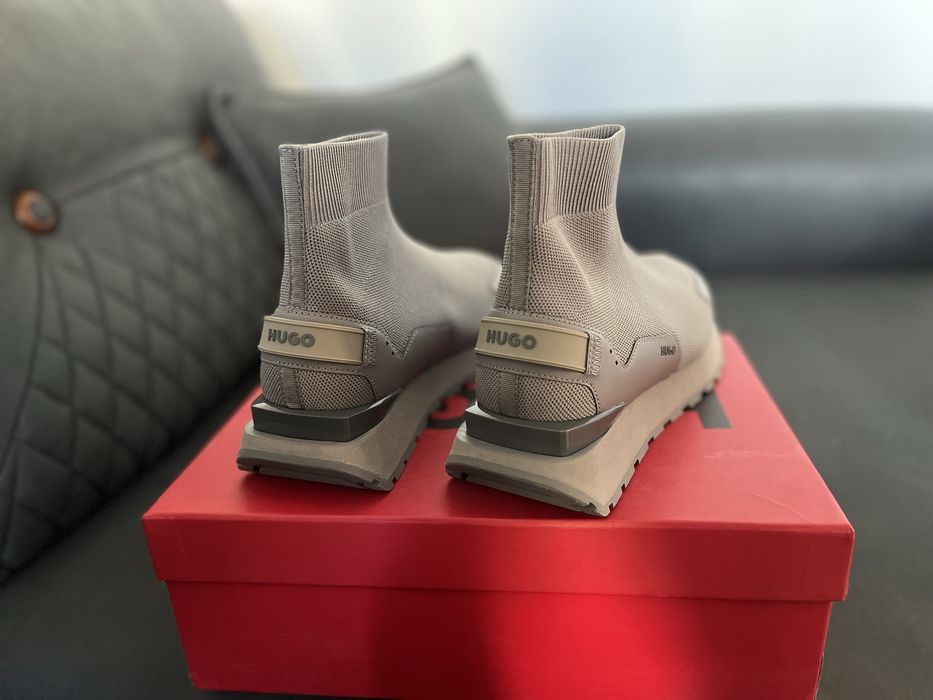 HUGO обувки 42 номер