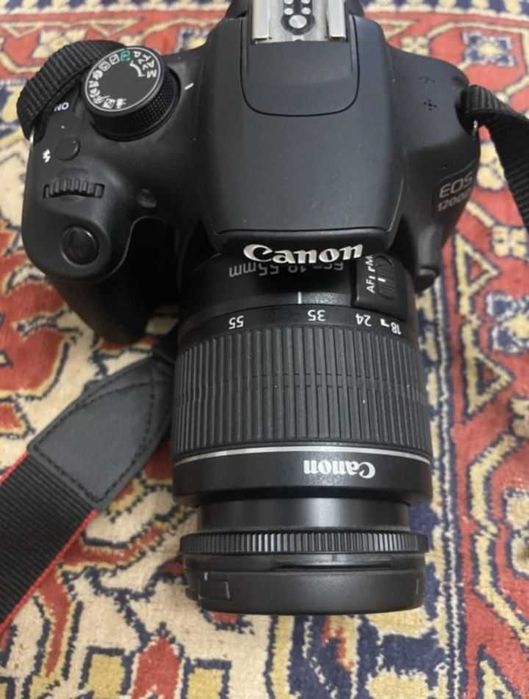 Фотоаппарат Canon EOS 1200D.