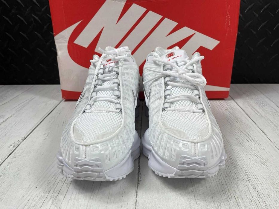 Обувки NIKE / Air Max Plus / Shox White + КУТИЯ / 40 - 45 НОМЕР