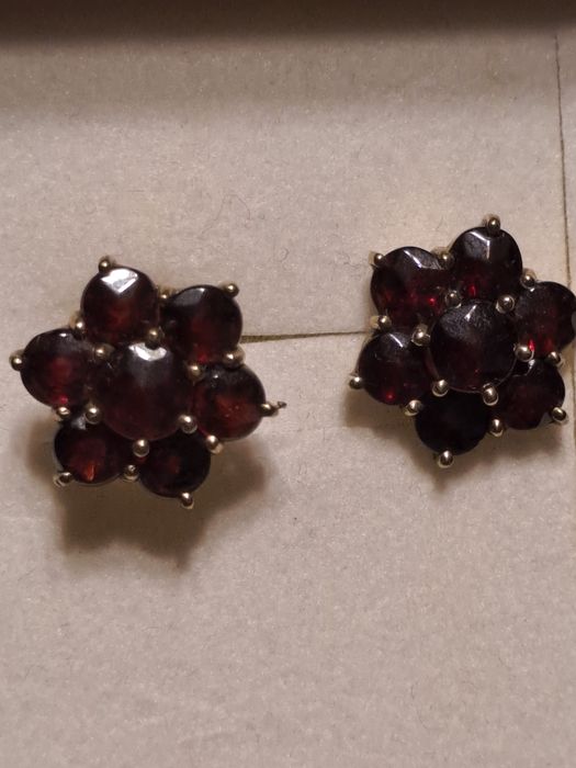 Cercei aur 8k cu granate