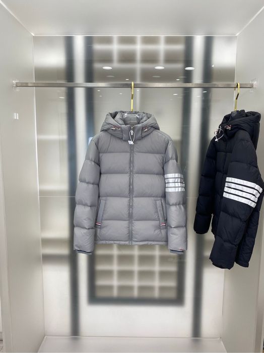 Geaca Thom Browne , calitate premium , pe comanda , noua , L