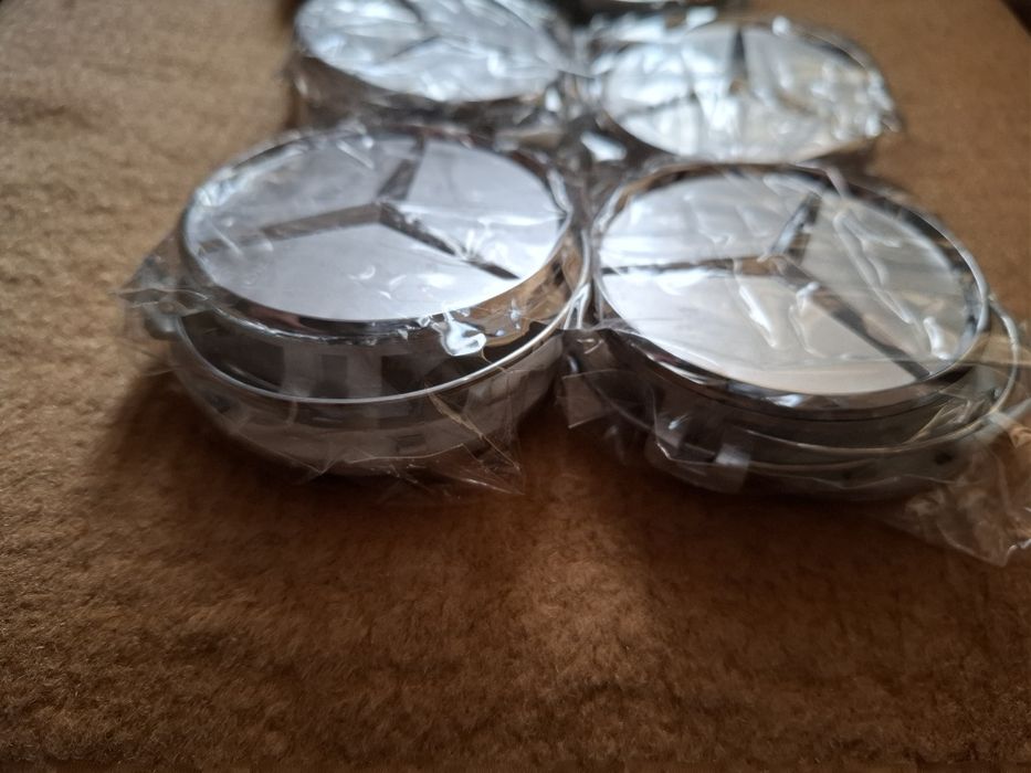 Капачки за мерцедес 75мм за всички оригинални джанти